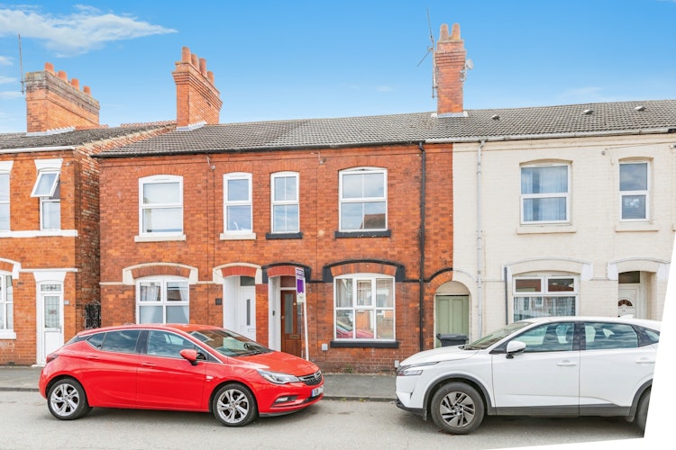 2 bedroom end of terrace house
