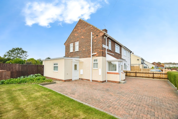 3 bedroom semi-detached house