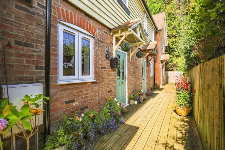 2 bedroom terraced house