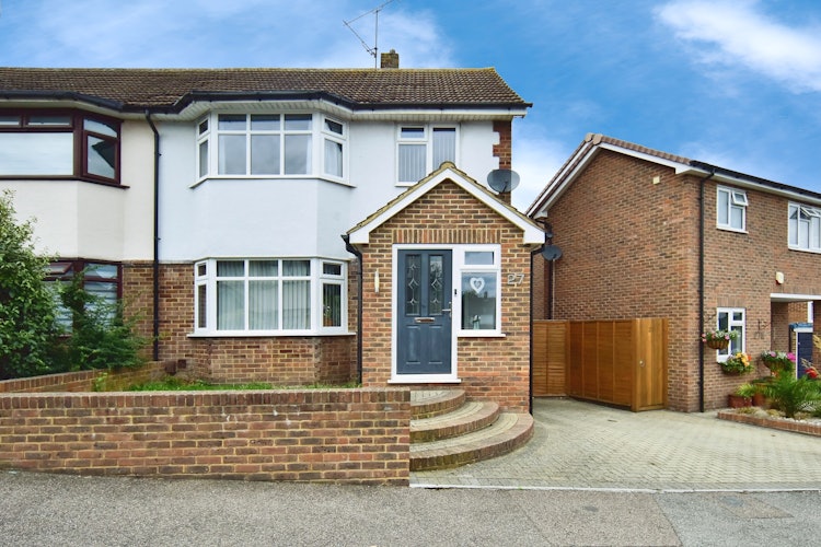 3 bedroom semi-detached house