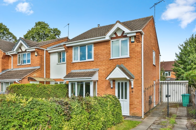 3 bedroom end of terrace house