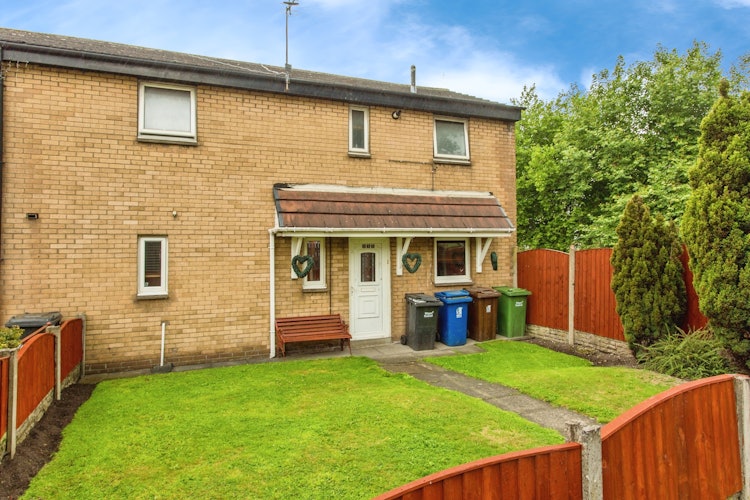 3 bedroom semi-detached house