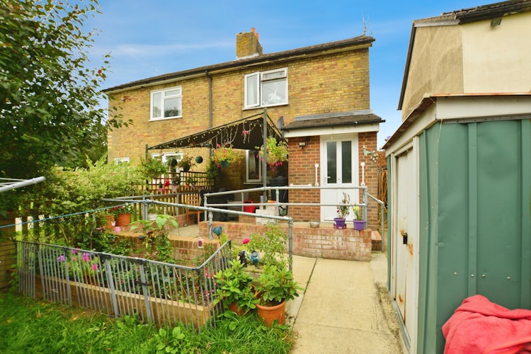 3 bedroom semi-detached house