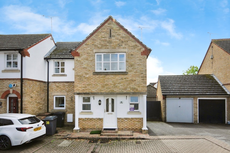 3 bedroom semi-detached house