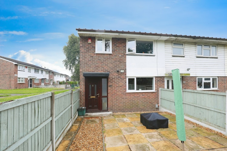 3 bedroom end of terrace house