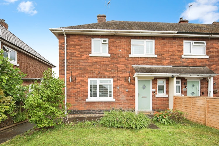 3 bedroom end of terrace house