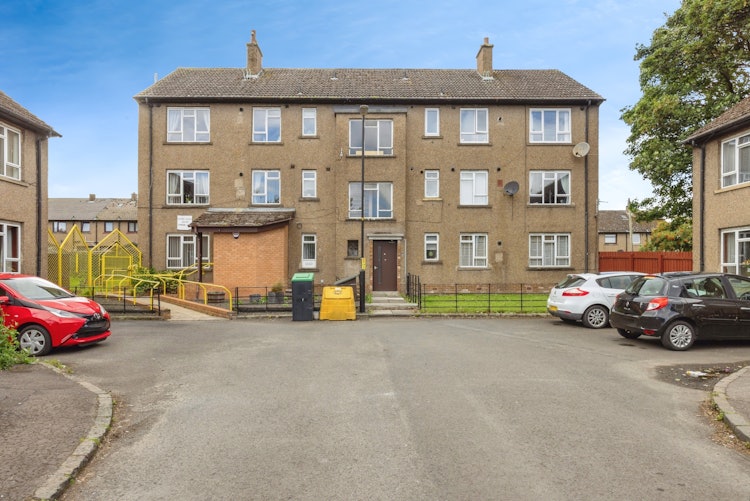 2 bedroom flat