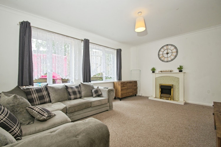 3 bedroom semi-detached house