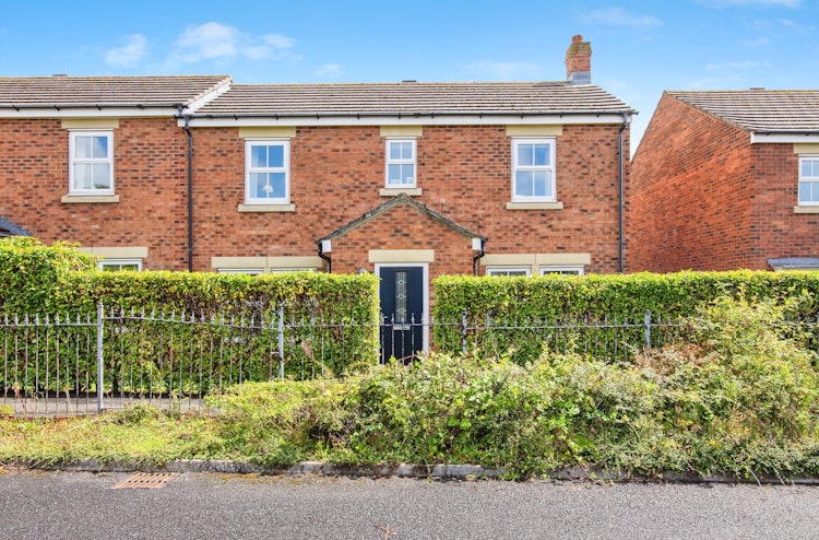 3 bedroom semi-detached house