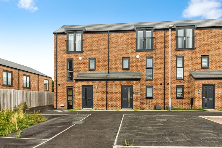 3 bedroom terraced house