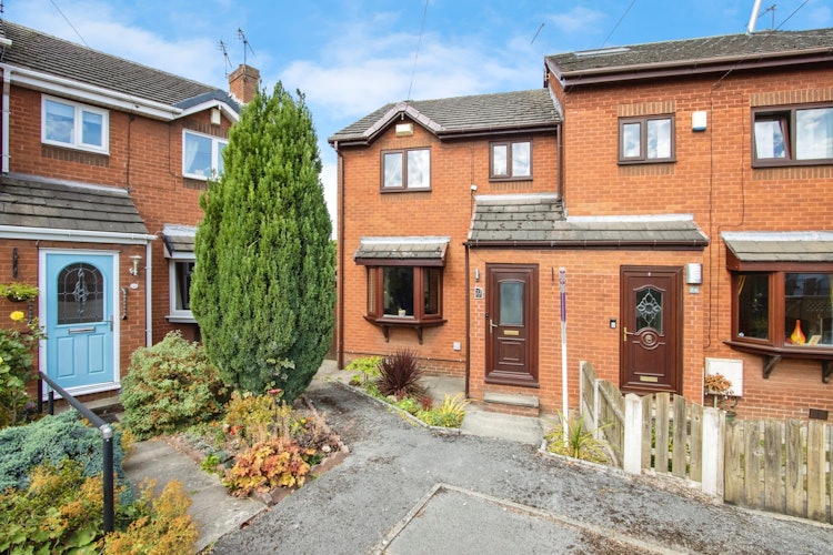3 bedroom end of terrace house