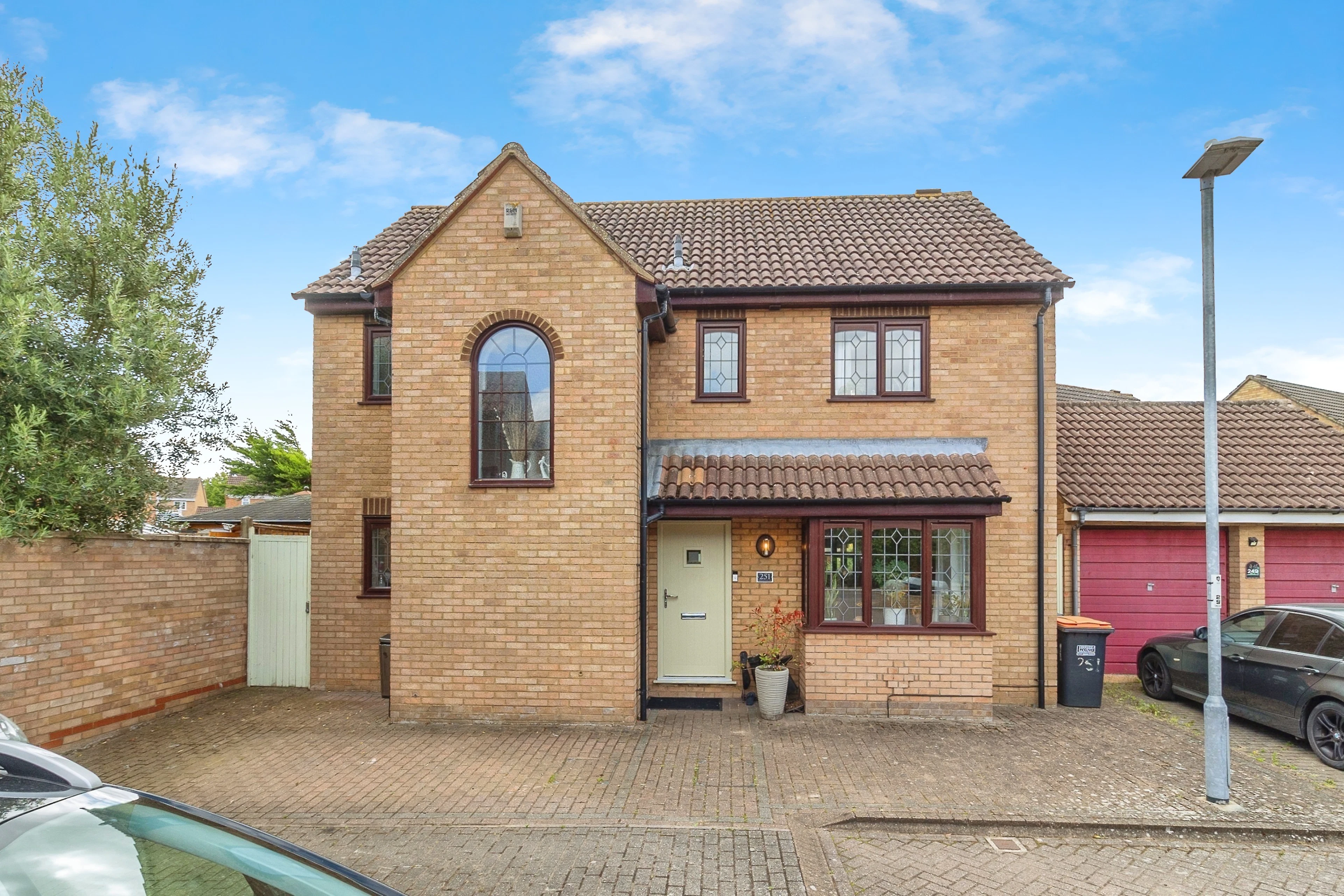 Hillgrounds Road, Bedford