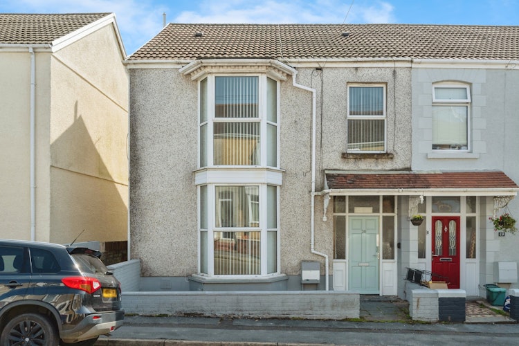 2 bedroom end of terrace house