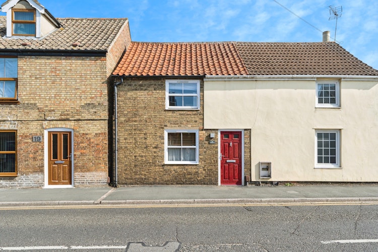 2 bedroom semi-detached house