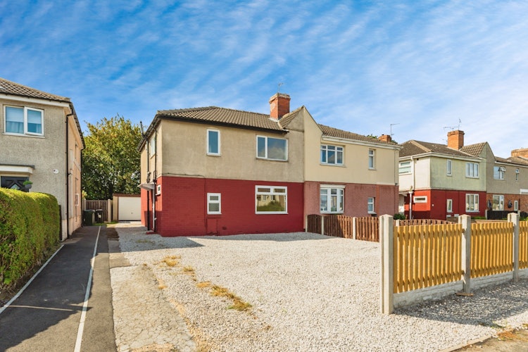 3 bedroom semi-detached house