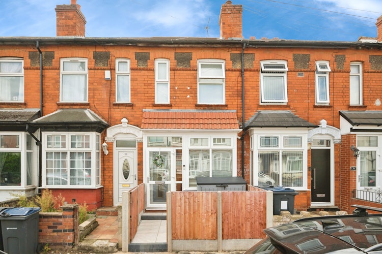 2 bedroom terraced house