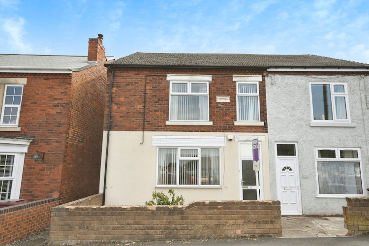 3 bedroom semi-detached house