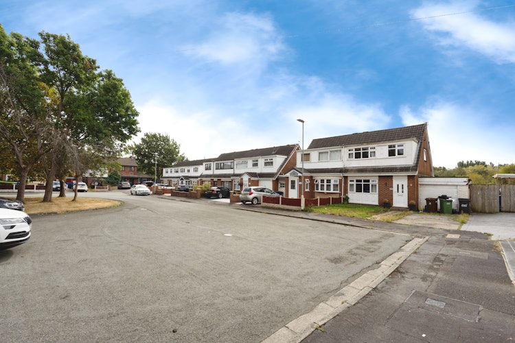 3 bedroom semi-detached house