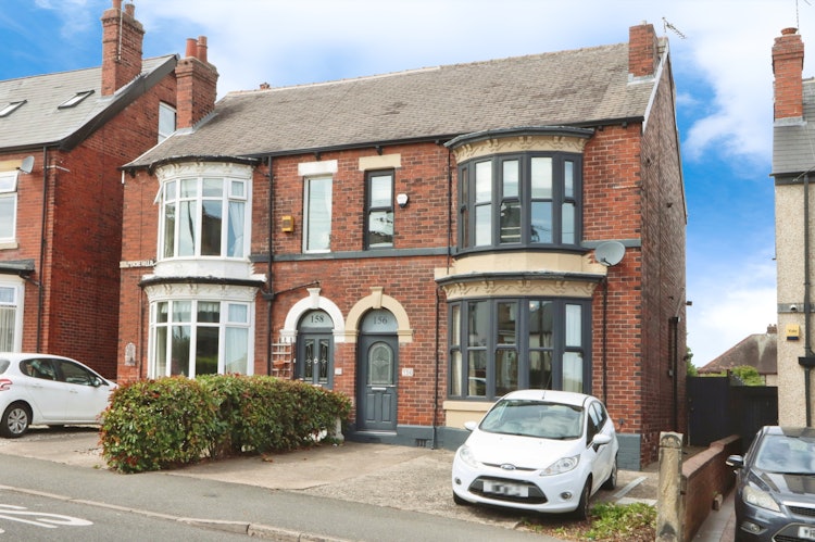 3 bedroom semi-detached house