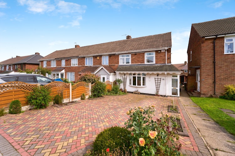 3 bedroom semi-detached house