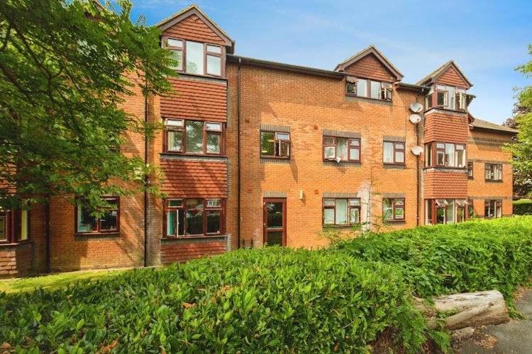 2 bedroom flat