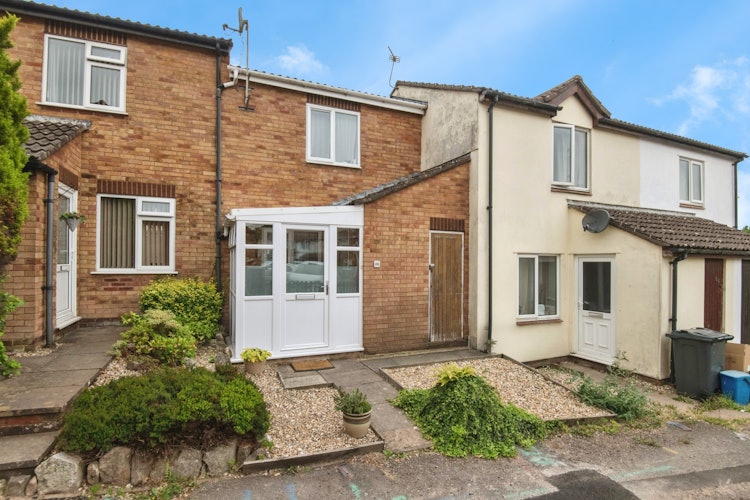 2 bedroom terraced house