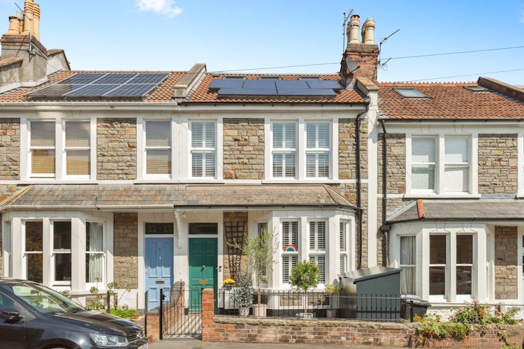4 bedroom terraced house