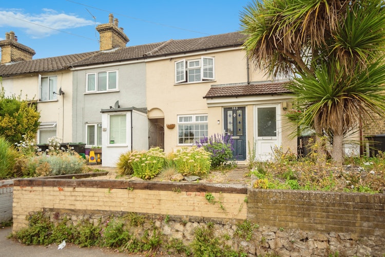 2 bedroom terraced house