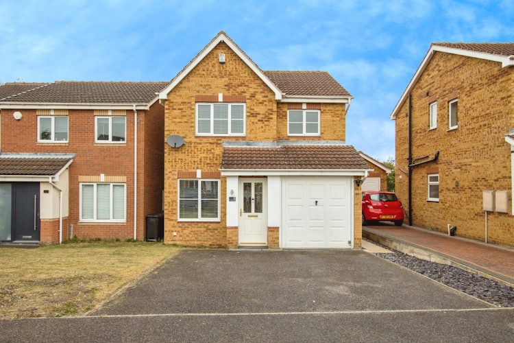 3 bedroom detached house