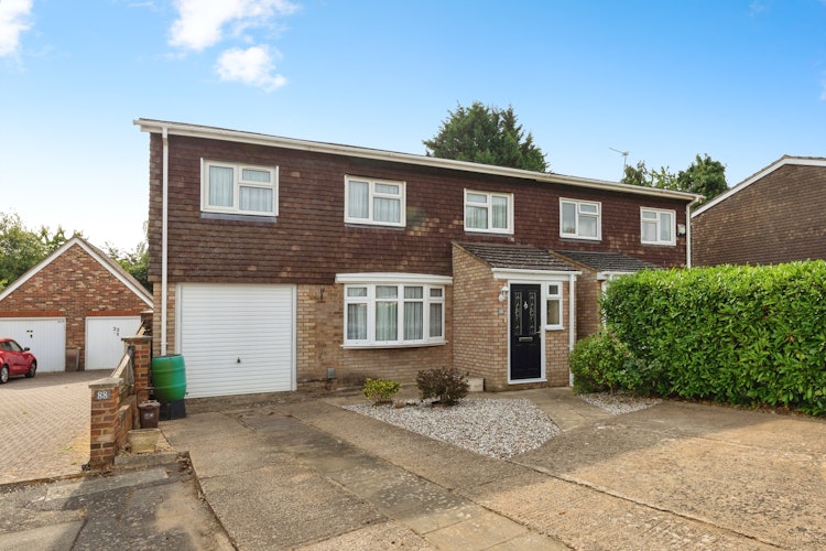 3 bedroom semi-detached house