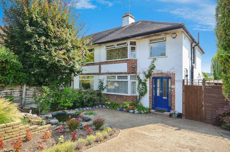 3 bedroom semi-detached house