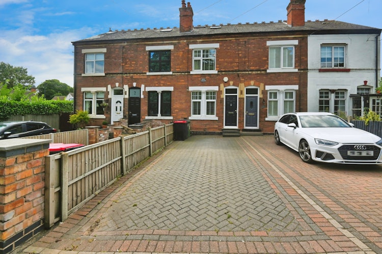3 bedroom terraced house