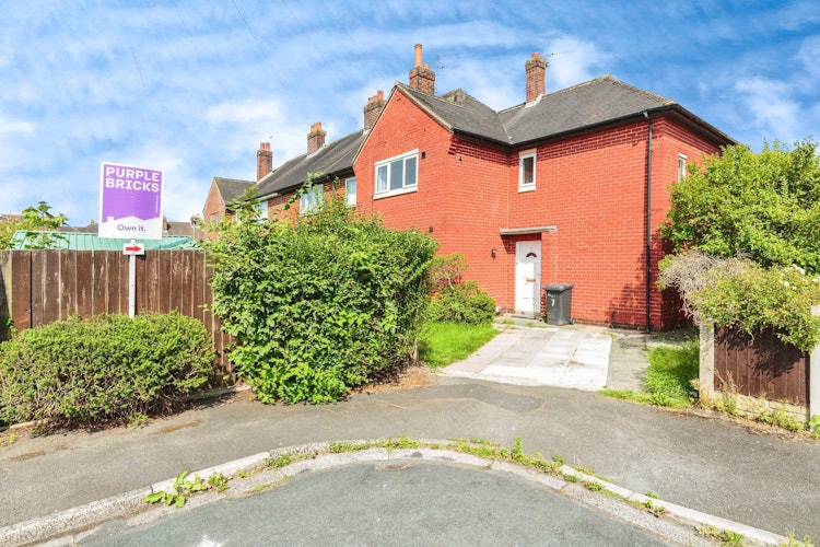 3 bedroom semi-detached house