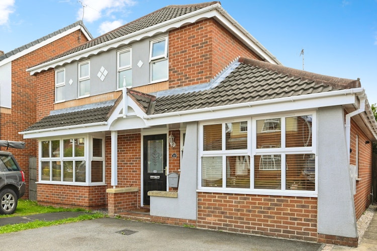 4 bedroom detached house