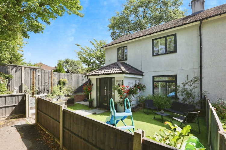 3 bedroom semi-detached house