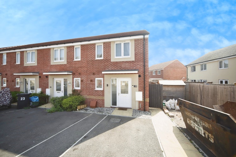 2 bedroom end of terrace house