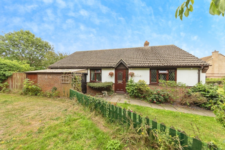3 bedroom detached bungalow