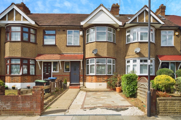 2 bedroom terraced house