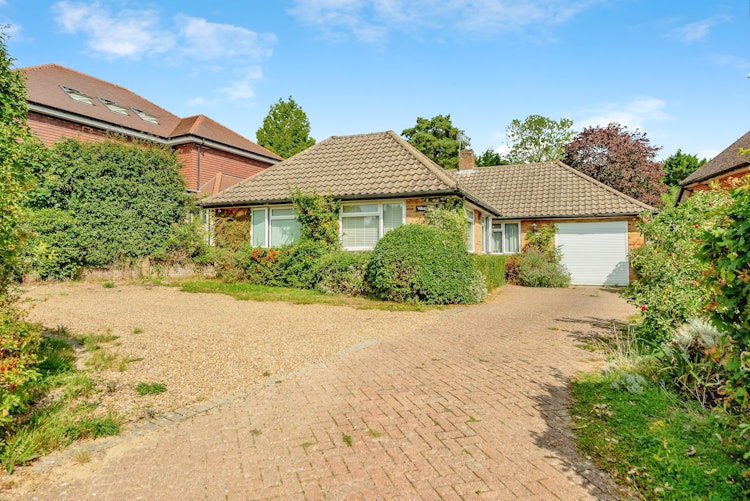 4 bedroom detached bungalow