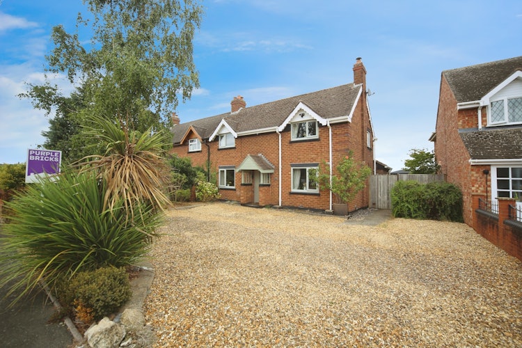 3 bedroom semi-detached house