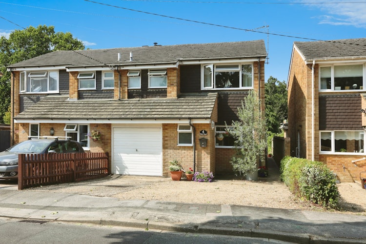 4 bedroom semi-detached house