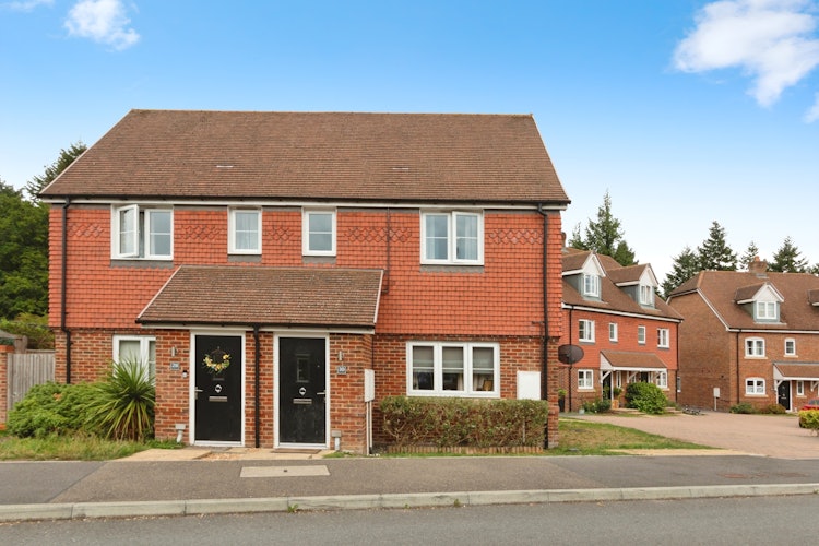 1 bedroom maisonette