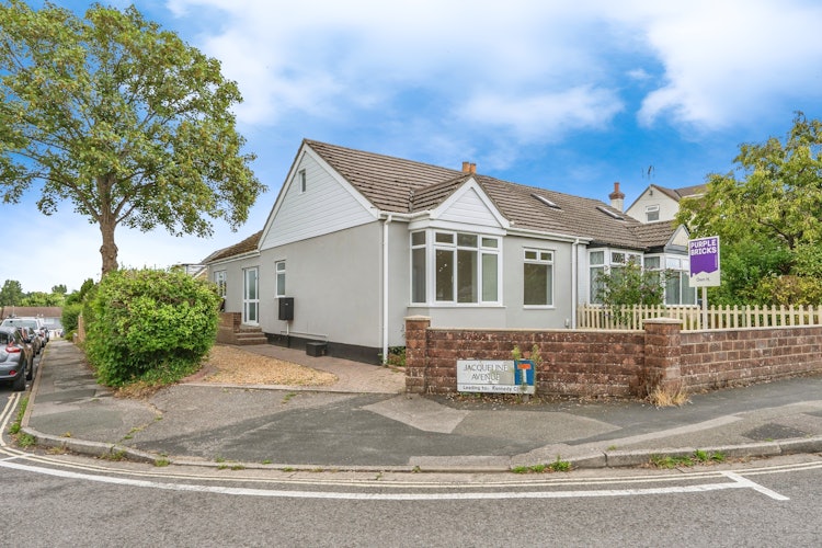 2 bedroom semi-detached bungalow