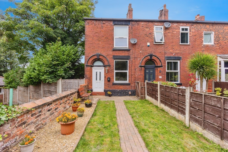 3 bedroom end of terrace house