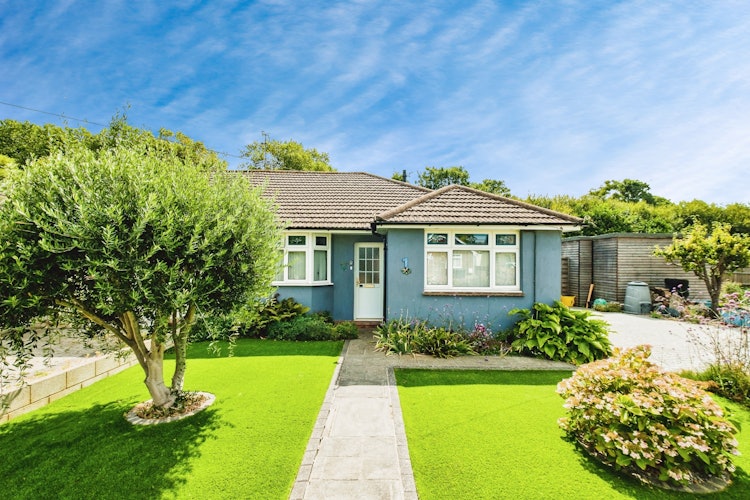 3 bedroom semi-detached bungalow