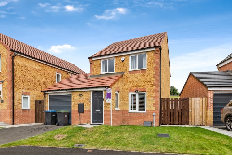3 bedroom detached house