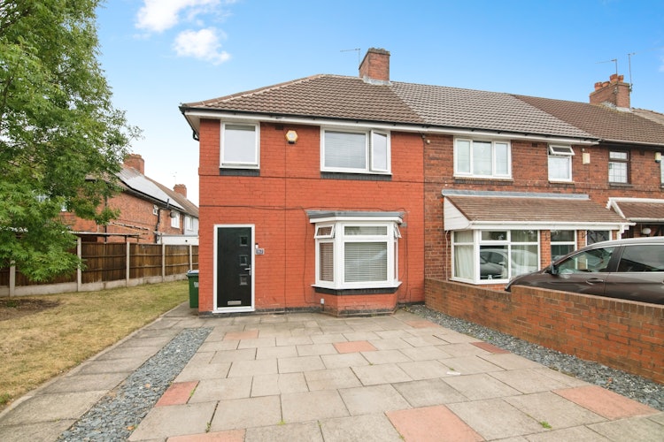 3 bedroom semi-detached house