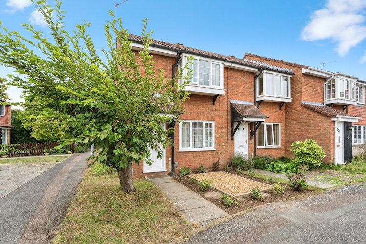 2 bedroom end of terrace house