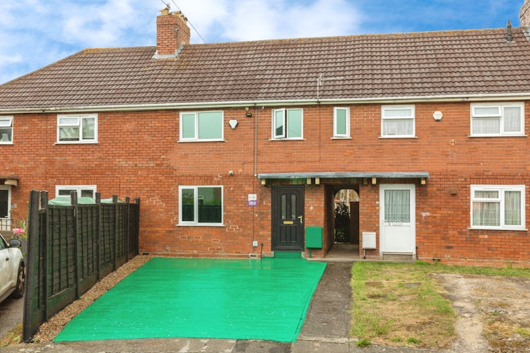 2 bedroom terraced house