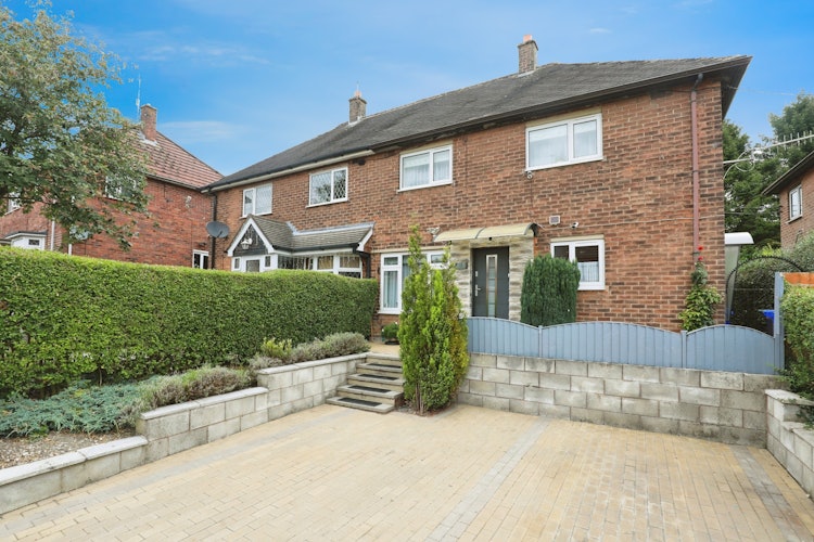 3 bedroom semi-detached house